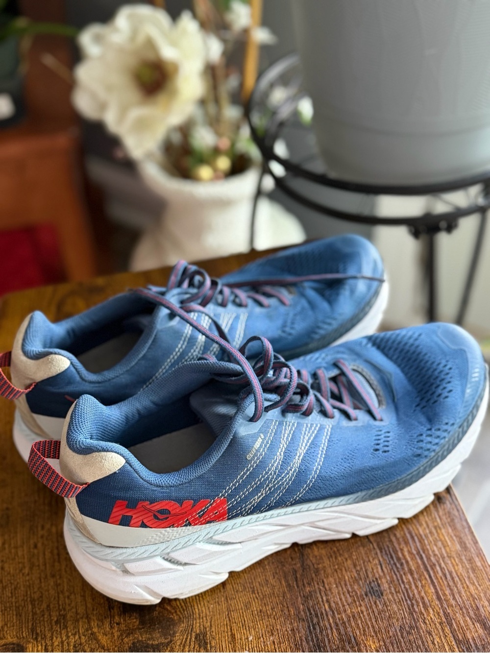 Hoka Clifton 6 blue athletic running shoes with red logo men’s size 9.5